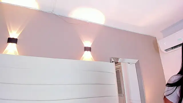 Lilly 2809  online show from March 2026 04:20:01 AM