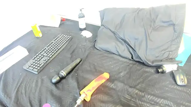 Snapshot of bonieklent chatting on January 2025 07:06:02 AM bonieklent online show from January 2025 07:06:02 AM