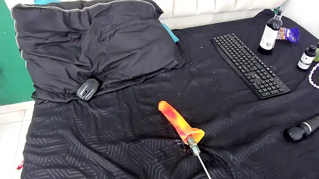 Snapshot of bonieklent chatting on January 2025 06:53:02 AM bonieklent online show from January 2025 06:53:02 AM