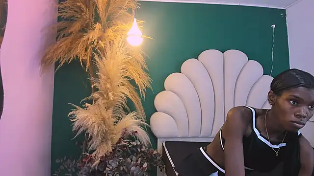 Snapshot of bonieklent chatting on February 2025 04:15:02 AM bonieklent online show from February 2025 04:15:02 AM