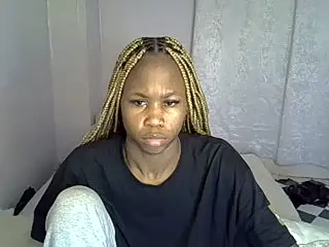 Snapshot of SexxyTerry chatting on January 2025 03:59:02 PM SexxyTerry online show from January 2025 03:59:02 PM