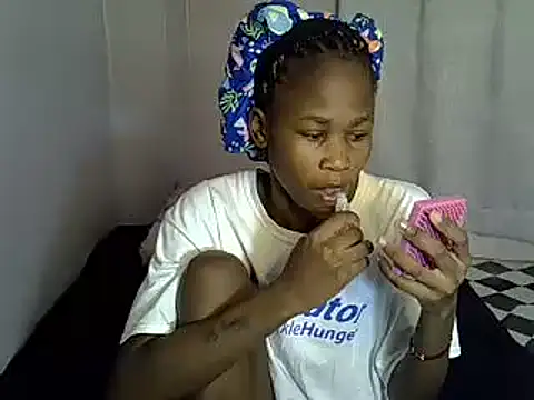 Snapshot of SexxyTerry chatting on January 2025 07:53:02 PM SexxyTerry online show from January 2025 07:53:02 PM