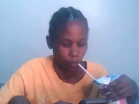 Snapshot of SexxyTerry chatting on November 2025 12:52:01 PM SexxyTerry online show from November 2025 12:52:01 PM