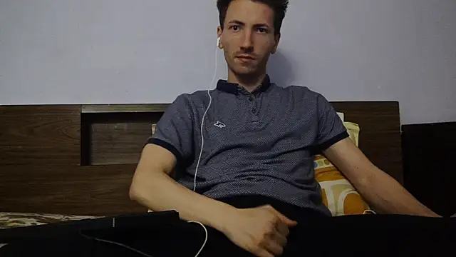 Snapshot of _Hocthus_ chatting on January 2025 09:57:02 PM Hocthus online show from January 2025 09:57:02 PM