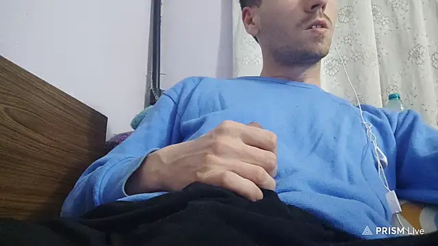 Snapshot of _Hocthus_ chatting on January 2025 05:53:01 PM Hocthus online show from January 2025 05:53:01 PM