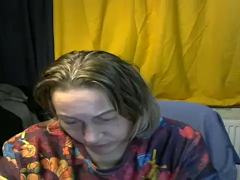 wLESLYMOSw online show from December 2024 06:46:02 PM