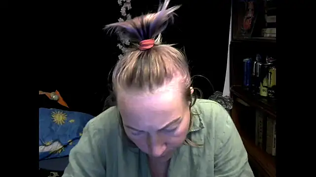 wLESLYMOSw online show from September 2025 08:03:01 AM