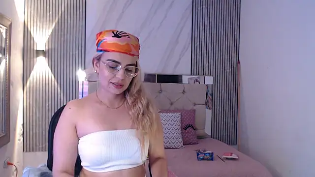 ashley  tylor online show from March 2026 02:33:02 AM