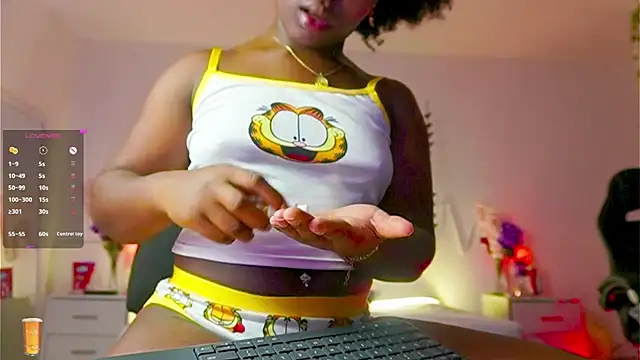 EmmaSanzz  online show from October 2025 11:39:01 AM