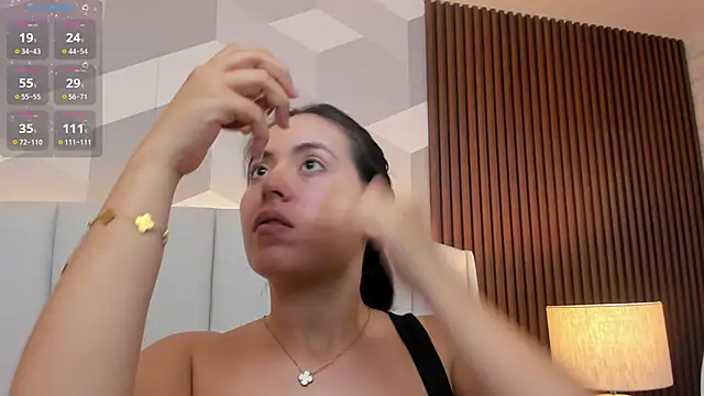 Snapshot of Julietasantos__ chatting on June 2026 06:41:01 PM Julietasantos online show from June 2026 06:41:01 PM
