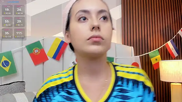 Snapshot of Julietasantos__ chatting on June 2026 06:40:01 PM Julietasantos online show from June 2026 06:40:01 PM