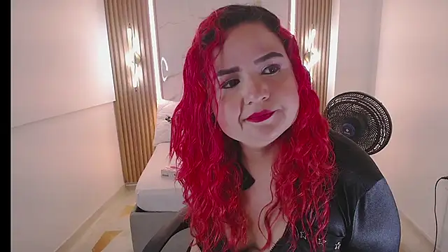 Snapshot of Mariana_Rojas chatting on April 2026 04:42:01 AM Mariana Rojas online show from April 2026 04:42:01 AM