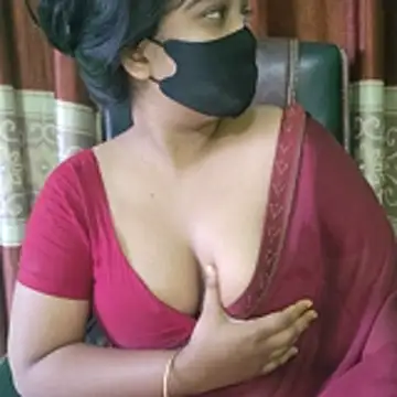 Snapshot of Kotha_-Moni chatting on November 2025 01:22:02 AM Kotha -Moni online show from November 2025 01:22:02 AM