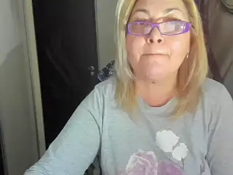 IryshAlice online show from December 2024 06:19:01 PM