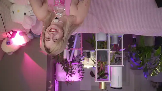 your favoritegirls online show from July 2026 01:01:02 AM