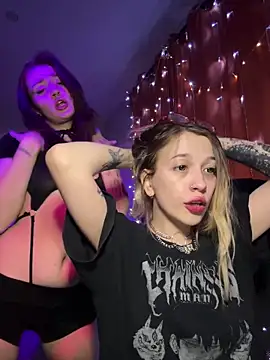 Dooubletroublee online show from January 2025 04:23:02 AM