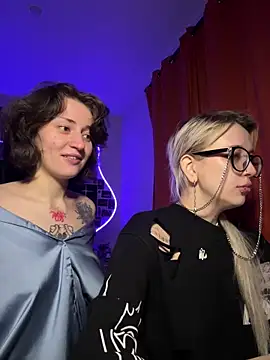 Dooubletroublee online show from March 2026 01:38:01 AM