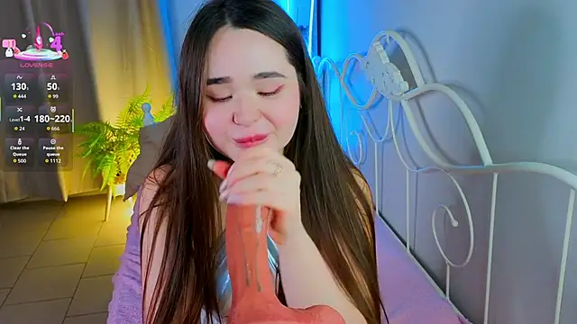 KateBleare online show from October 2025 03:33:01 PM