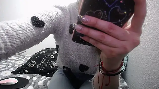 Snapshot of Luna_girlhot_ chatting on February 2025 07:38:01 PM Luna girlhot online show from February 2025 07:38:01 PM