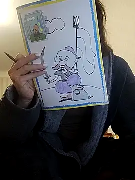 Snapshot of emeli_moon chatting on February 2025 02:10:02 AM emeli moon online show from February 2025 02:10:02 AM