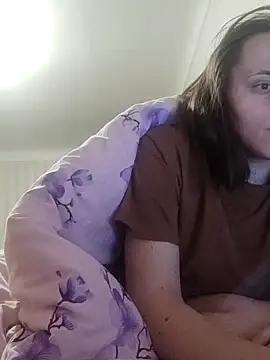 Snapshot of emeli_moon chatting on March 2025 09:23:01 PM emeli moon online show from March 2025 09:23:01 PM