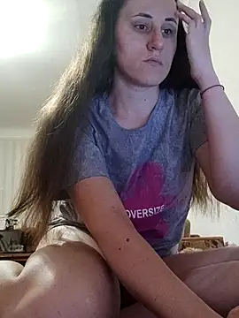 Snapshot of emeli_moon chatting on October 2025 06:46:02 PM emeli moon online show from October 2025 06:46:02 PM