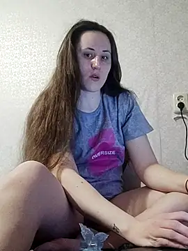 Snapshot of emeli_moon chatting on January 2026 11:54:01 PM emeli moon online show from January 2026 11:54:01 PM