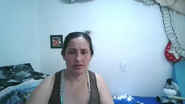 ximenajimenez online show from February 2026 07:45:02 PM
