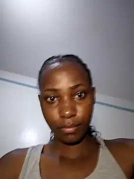 agnesmw online show from February 2026 07:10:01 PM