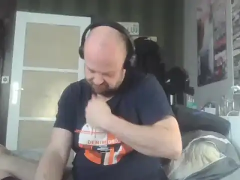 Snapshot of Prehistorixxx2686 chatting on January 2025 08:05:01 AM Prehistorixxx2686 online show from January 2025 08:05:01 AM