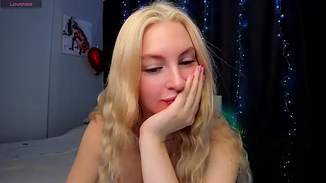 Snapshot of Kimmy_powell chatting on October 2025 02:15:01 AM Kimmy powell online show from October 2025 02:15:01 AM