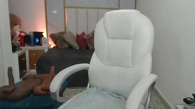 annita cooper  online show from February 2025 07:05:02 PM