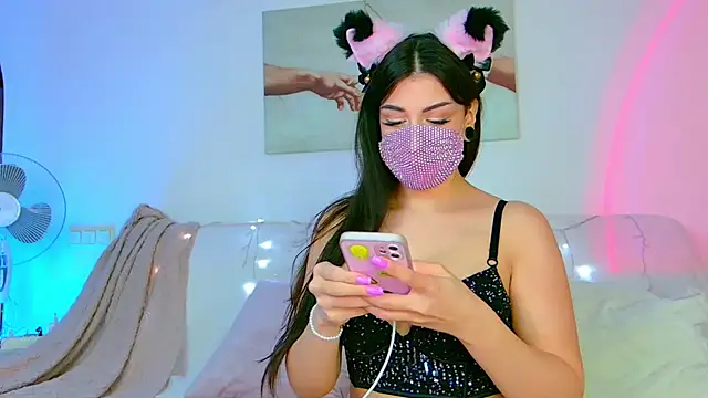 Snapshot of the_sabenna chatting on February 2025 03:10:02 PM the sabenna online show from February 2025 03:10:02 PM