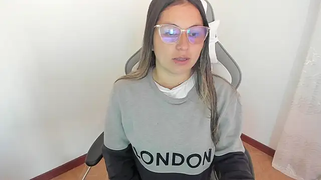 samantha  wilson online show from January 2025 01:46:01 PM