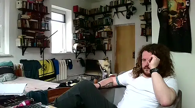 Snapshot of sunr1sa chatting on March 2025 01:40:02 PM sunr1sa online show from March 2025 01:40:02 PM