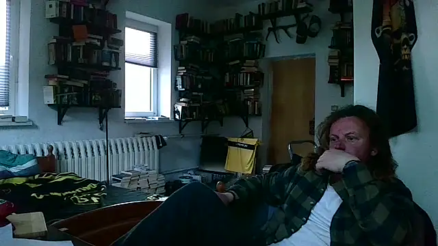 Snapshot of sunr1sa chatting on November 2025 03:23:02 PM sunr1sa online show from November 2025 03:23:02 PM