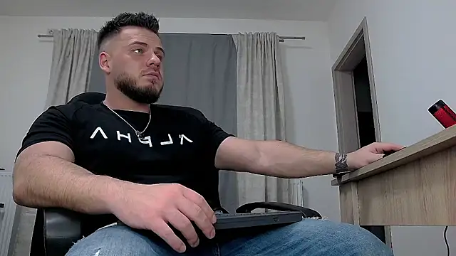 Snapshot of juliusmasters chatting on January 2025 10:08:02 PM juliusmasters online show from January 2025 10:08:02 PM