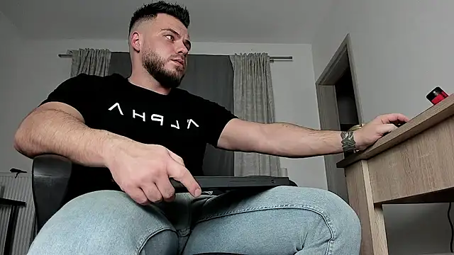 Snapshot of juliusmasters chatting on January 2025 01:32:01 AM juliusmasters online show from January 2025 01:32:01 AM