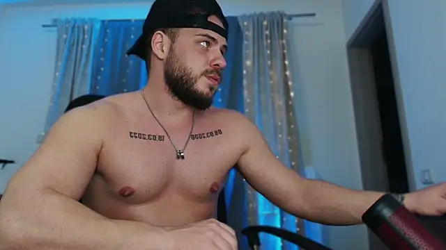 Snapshot of juliusmasters chatting on January 2025 02:59:01 AM juliusmasters online show from January 2025 02:59:01 AM