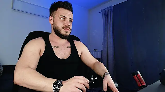 Snapshot of juliusmasters chatting on February 2025 08:26:02 PM juliusmasters online show from February 2025 08:26:02 PM