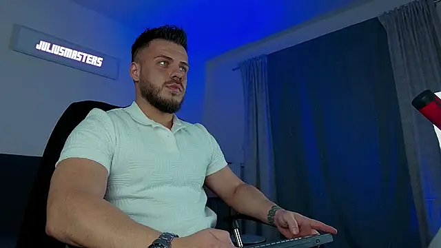 Snapshot of juliusmasters chatting on February 2025 03:10:02 PM juliusmasters online show from February 2025 03:10:02 PM