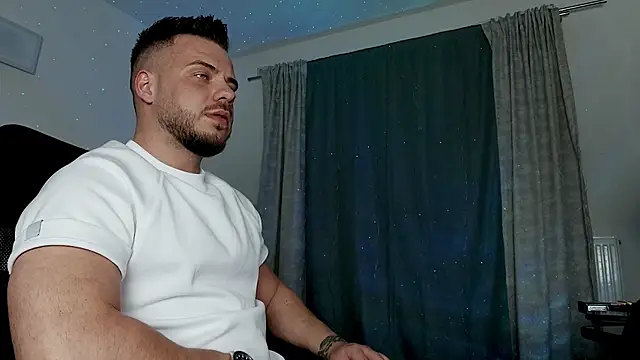 Snapshot of juliusmasters chatting on February 2025 09:31:02 PM juliusmasters online show from February 2025 09:31:02 PM