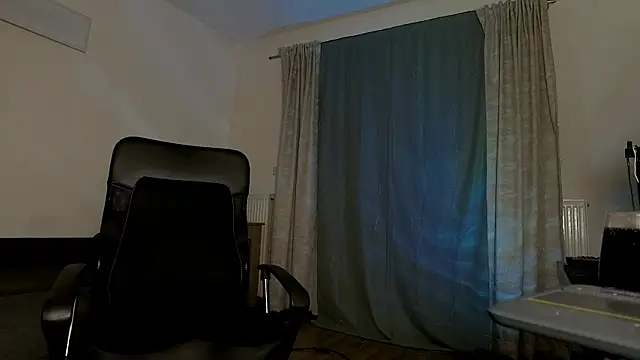 Snapshot of juliusmasters chatting on February 2025 09:37:02 PM juliusmasters online show from February 2025 09:37:02 PM