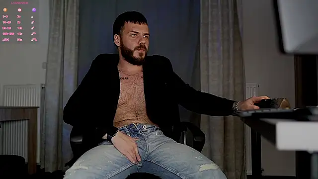 Snapshot of juliusmasters chatting on October 2025 08:55:02 PM juliusmasters online show from October 2025 08:55:02 PM