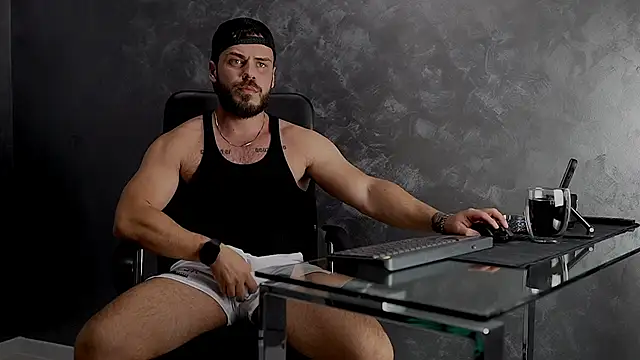 Snapshot of juliusmasters chatting on October 2025 09:15:02 PM juliusmasters online show from October 2025 09:15:02 PM