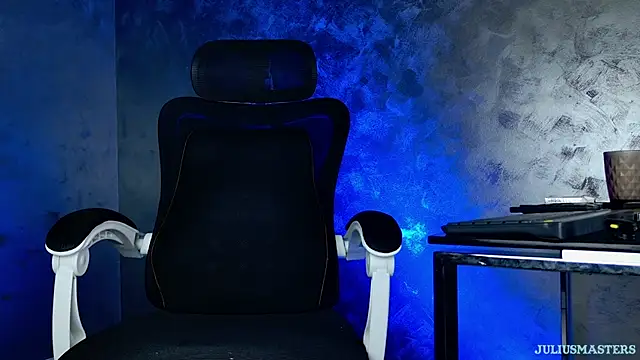 juliusmasters online show from February 2026 02:53:01 AM