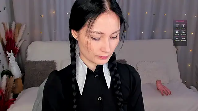 LisaMooore online show from February 2025 12:32:01 PM