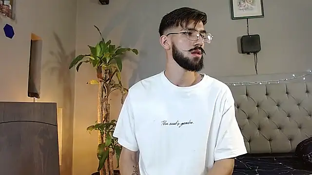 Mr WhiteCock online show from January 2025 08:35:01 PM