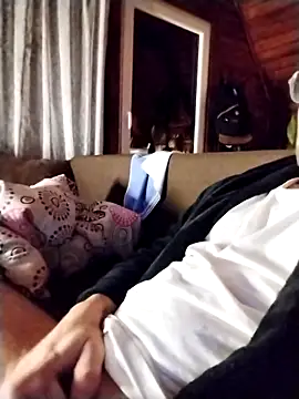 tomee83 online show from December 2025 05:24:02 AM