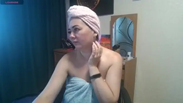JuliaMorganss online show from July 2026 06:04:02 AM